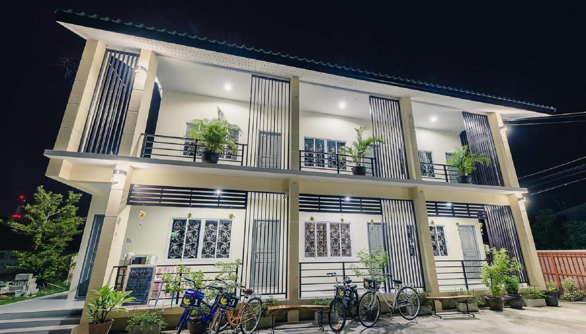 Sweet Dreams Hotel Phetchaburi Exterior photo